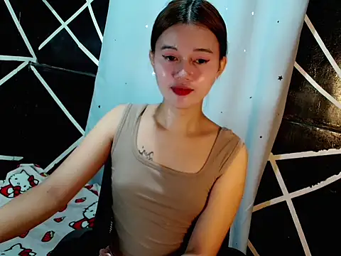 Snapshot of urgirl_mikah chatting on 09/15/25, 05:41 urgirl mikah online show from 09/15/25, 05:41