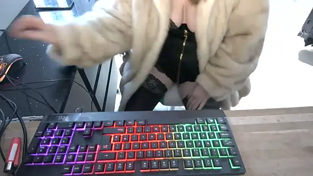 foxyroxymilf online show from 03/18/26, 10:18