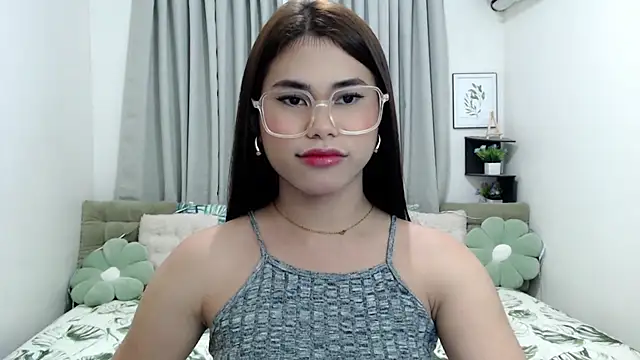 PrettyBlythes TS online show from 12/16/25, 05:55