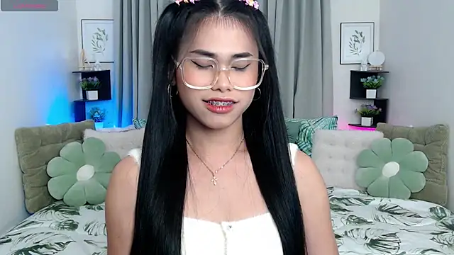 PrettyBlythes TS online show from 10/14/25, 05:24