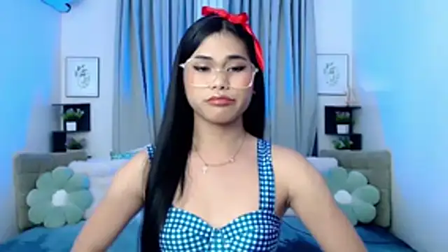 PrettyBlythes TS online show from 10/30/25, 12:47