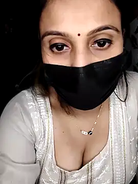 Snapshot of Horny_Shalu chatting on 10/17/25, 07:04 Horny Shalu online show from 10/17/25, 07:04