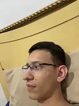 safadezanunes2 online show from 10/28/25, 08:30