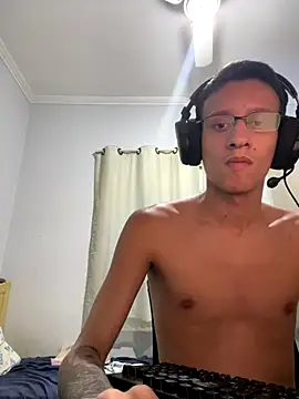 safadezanunes2 online show from 12/19/25, 03:58