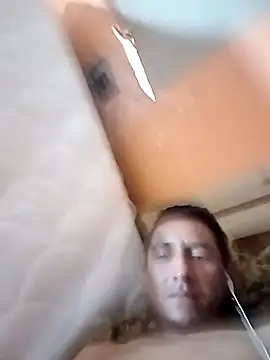 Snapshot of Albertmarc2 chatting on 11/23/25, 02:16 Albertmarc2 online show from 11/23/25, 02:16