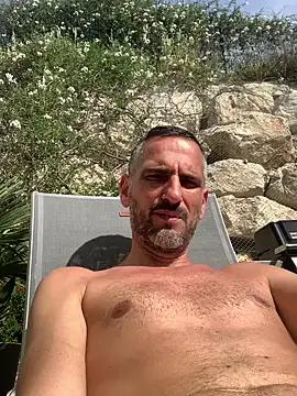 mika13113 online show from 04/17/26, 09:23