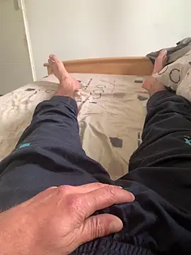 mika13113 online show from 04/12/26, 03:48