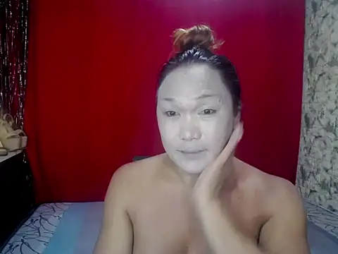 glamorousaMHARGA online show from 11/12/25, 05:50