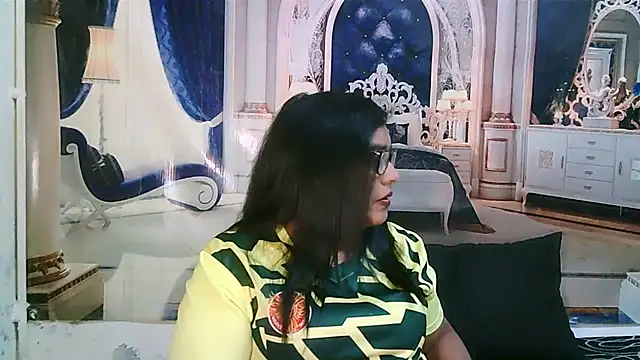 Snapshot of IndiaBlackPanther chatting on 06/25/26, 04:56 IndiaBlackPanther online show from 06/25/26, 04:56