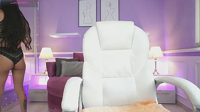 Snapshot of NicoleCrawft chatting on 10/09/25, 07:25 NicoleCrawft online show from 10/09/25, 07:25