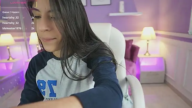 Snapshot of NicoleCrawft chatting on 10/06/25, 07:36 NicoleCrawft online show from 10/06/25, 07:36