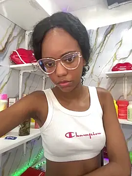 KinkyCutie1 online show from 10/24/25, 02:05