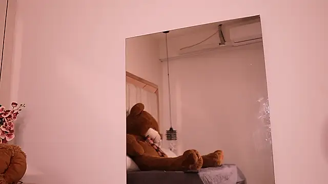 Snapshot of SamantaVazquez chatting on 01/15/26, 11:57 SamantaVazquez online show from 01/15/26, 11:57