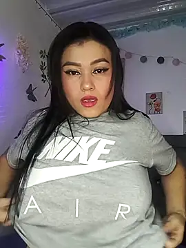 Snapshot of Meriilyn_Monroe724 chatting on 12/17/25, 01:16 Meriilyn Monroe724 online show from 12/17/25, 01:16