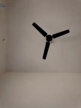 Snapshot of shreyas79 chatting on 10/06/25, 08:37 shreyas79 online show from 10/06/25, 08:37