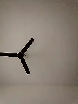 Snapshot of shreyas79 chatting on 10/26/25, 06:14 shreyas79 online show from 10/26/25, 06:14