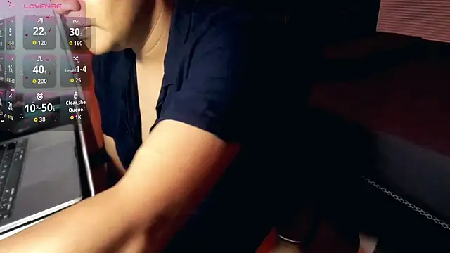 wildylive online show from 04/10/26, 01:18