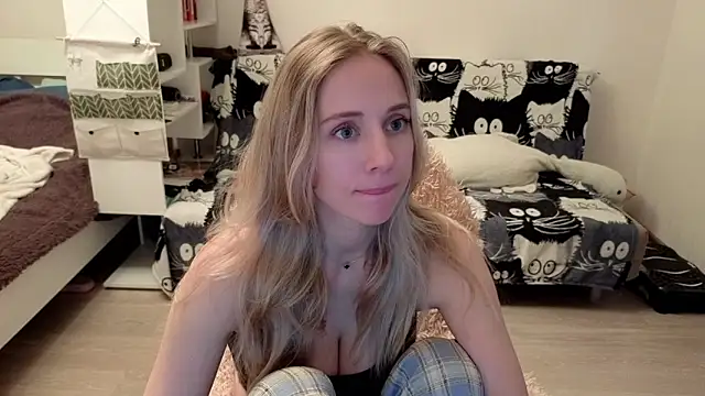 Snapshot of NoVa_SuN chatting on 02/03/26, 08:58 NoVa SuN online show from 02/03/26, 08:58