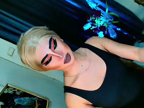 Snapshot of Queen_yasii_88 chatting on 10/12/25, 03:35 Queen yasii 88 online show from 10/12/25, 03:35