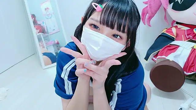 Snapshot of Hina-qp chatting on 06/19/26, 10:43 Hina-qp online show from 06/19/26, 10:43