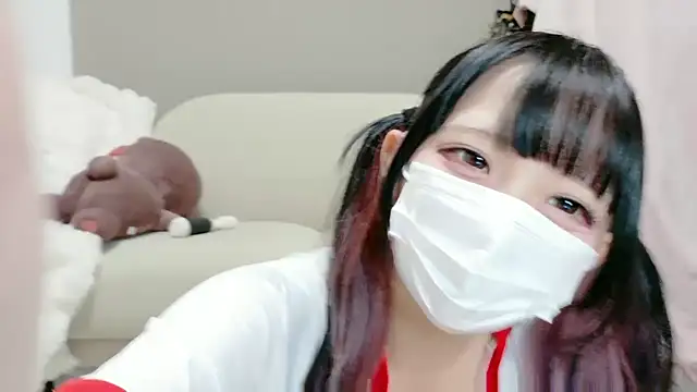 Snapshot of Hina-qp chatting on 11/12/25, 11:14 Hina-qp online show from 11/12/25, 11:14