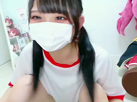 Snapshot of Hina-qp chatting on 08/04/26, 10:42 Hina-qp online show from 08/04/26, 10:42