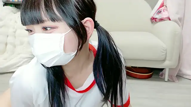 Snapshot of Hina-qp chatting on 12/18/25, 11:58 Hina-qp online show from 12/18/25, 11:58