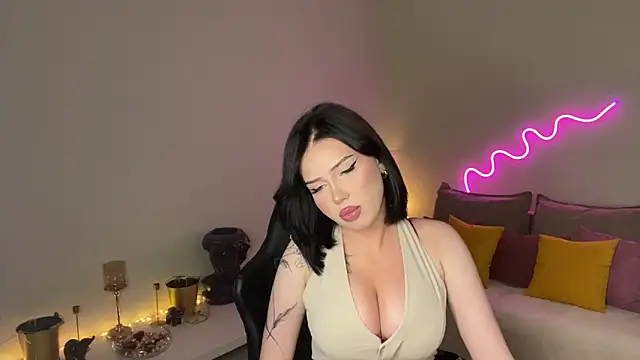 mistress of hearts online show from 05/14/26, 07:55