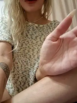 KateMonroe online show from 10/13/25, 09:16