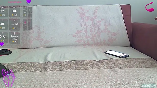 true2 couple online show from 10/28/25, 09:41