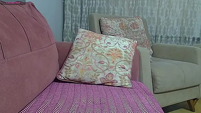 true2 couple online show from 11/30/25, 09:59