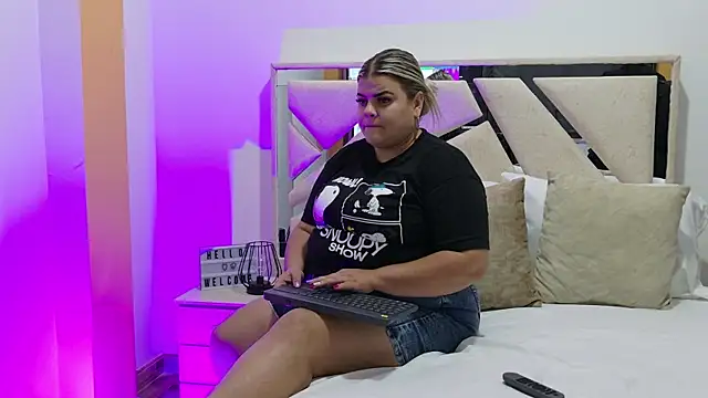 KiimBrooks online show from 02/25/26, 01:50