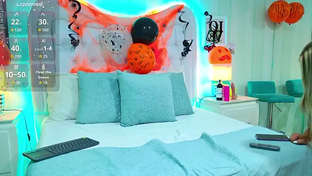 KiimBrooks online show from 10/25/25, 11:31