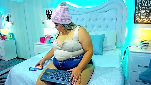 KiimBrooks online show from 09/19/25, 11:03