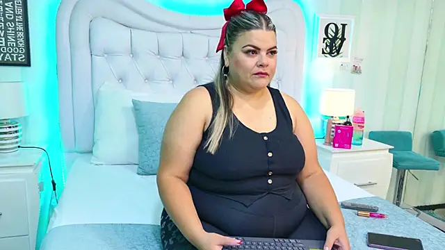 KiimBrooks online show from 10/10/25, 11:11