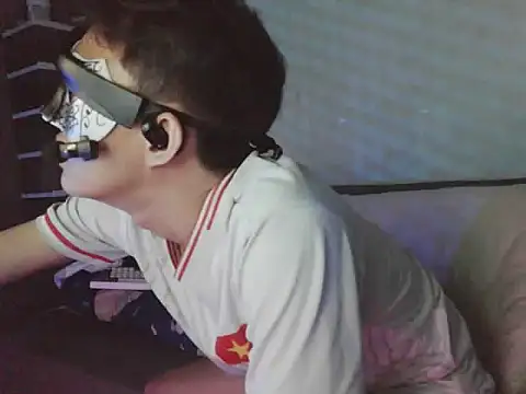 boyhigh1997 online show from 11/08/25, 06:33