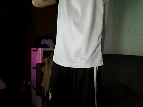 Snapshot of boyhigh1997 chatting on 03/13/26, 06:57 boyhigh1997 online show from 03/13/26, 06:57