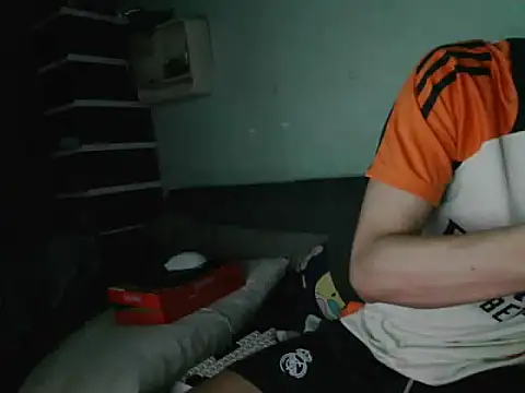 boyhigh1997 online show from 11/27/25, 08:59