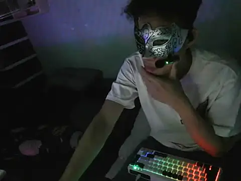 boyhigh1997 online show from 10/28/25, 03:00