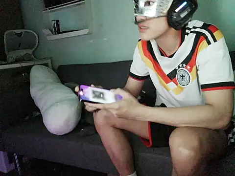 Snapshot of boyhigh1997 chatting on 03/29/26, 04:30 boyhigh1997 online show from 03/29/26, 04:30