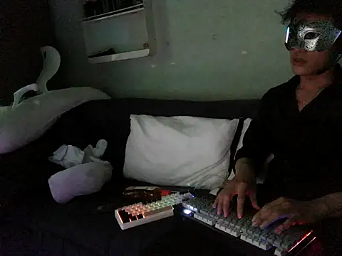 Snapshot of boyhigh1997 chatting on 03/23/26, 08:03 boyhigh1997 online show from 03/23/26, 08:03