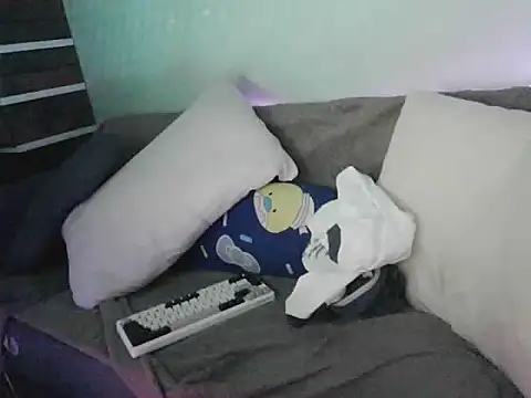 boyhigh1997 online show from 10/23/25, 03:32