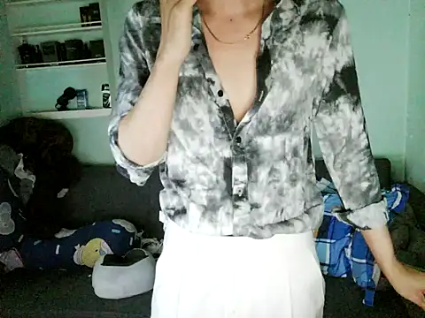 boyhigh1997 online show from 02/15/26, 06:58