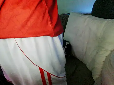 boyhigh1997 online show from 10/12/25, 05:25