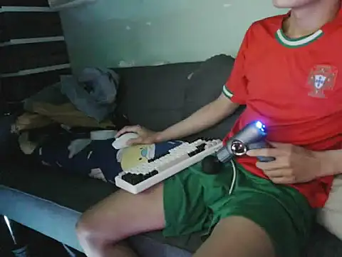 boyhigh1997 online show from 11/05/25, 06:11