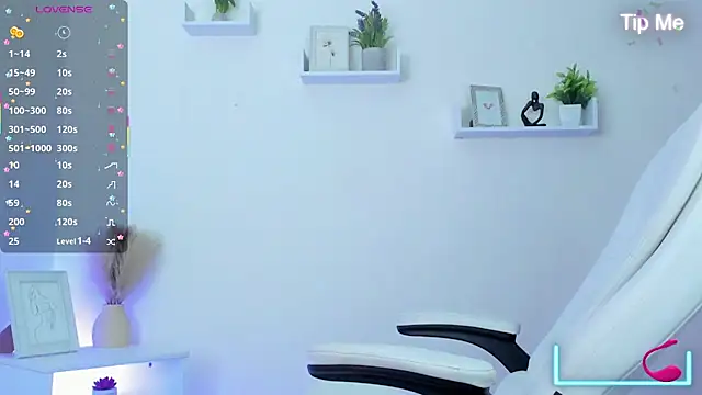 Snapshot of Liah__19 chatting on 09/23/25, 12:06 Liah 19 online show from 09/23/25, 12:06