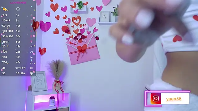 Liah  19 online show from 02/15/26, 12:11