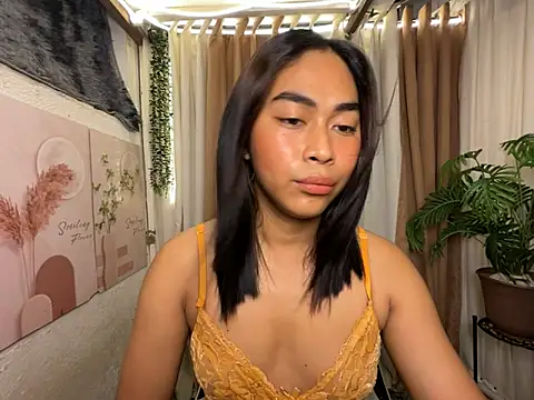 Snapshot of Sweetasian_cum chatting on 05/21/26, 02:25 Sweetasian cum online show from 05/21/26, 02:25