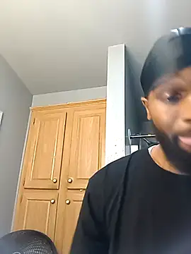 Snapshot of EbonyKing69 chatting on 10/13/25, 06:37 EbonyKing69 online show from 10/13/25, 06:37