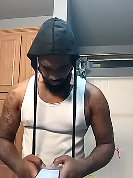 Snapshot of EbonyKing69 chatting on 10/11/25, 10:27 EbonyKing69 online show from 10/11/25, 10:27